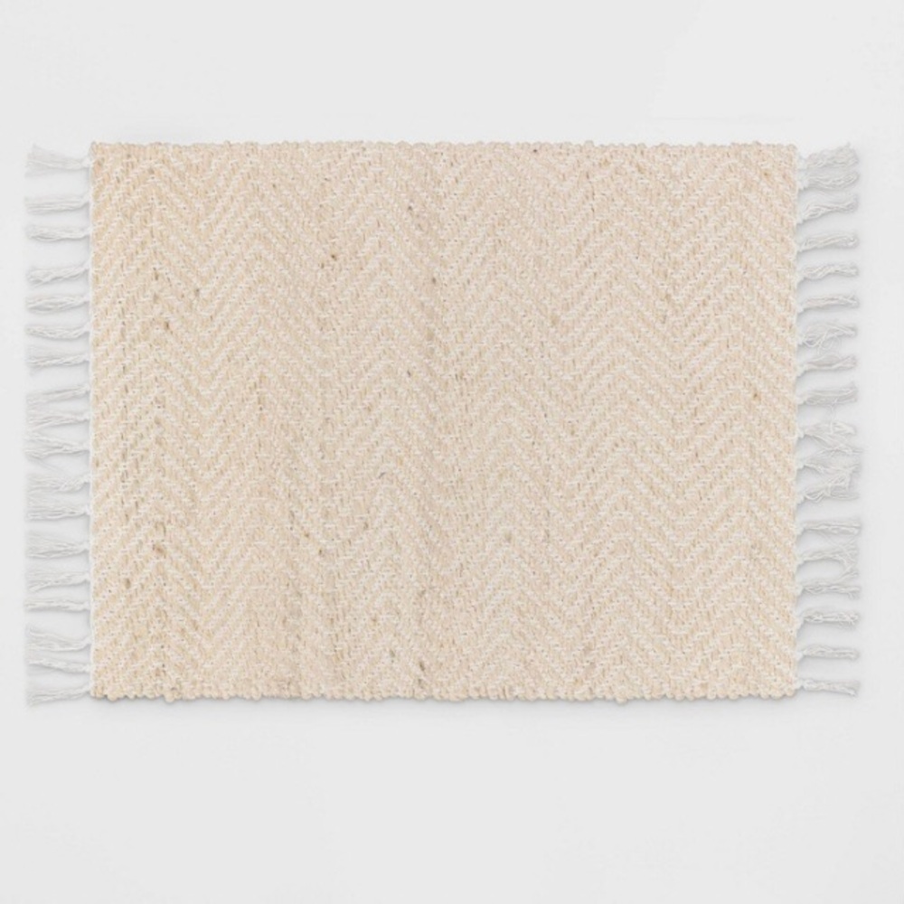 NWT Handloom Woven Accent Rug 2’ X 3’ Natural/Ivory from Threshold